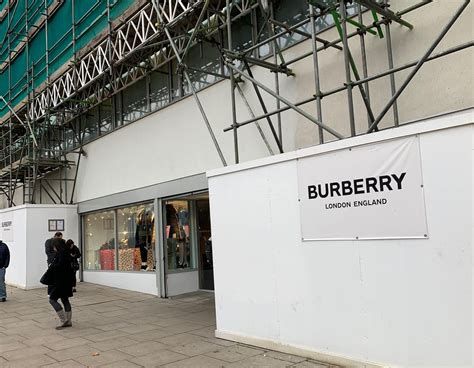 boite burberry|Burberry store near me.